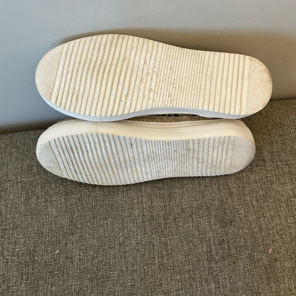 Hey Dude Women's Peyton slip-on shoes in a cheetah print pattern Size 7 - Picture 8 of 9